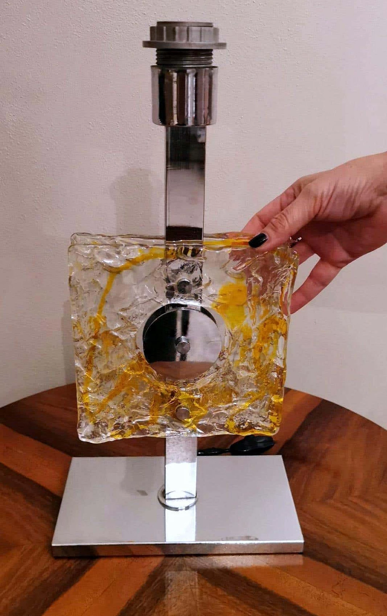 Lampada da tavolo in metallo nichelato e vetro di Murano di Mazzega, anni '60 1271933