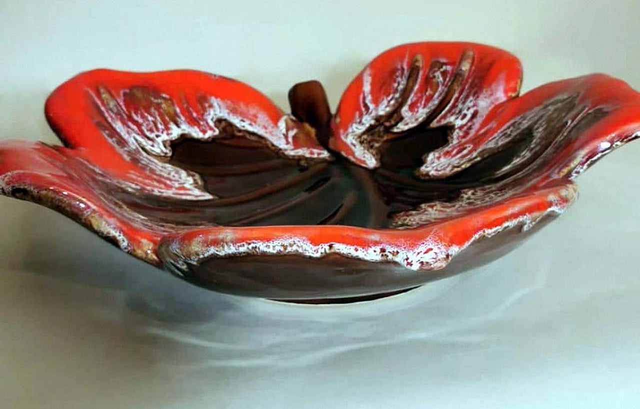 Centrotavola a forma di foglia in ceramica colorata di Vallauris, anni '40 1271994