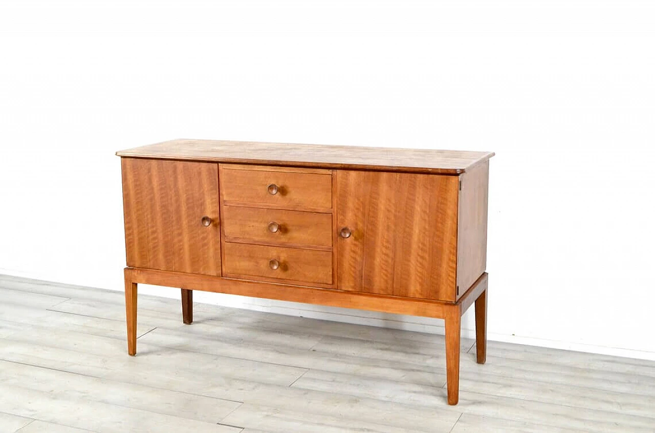 Sideboard in walnut by Gordon Russell for Heal's, 60s 1272363