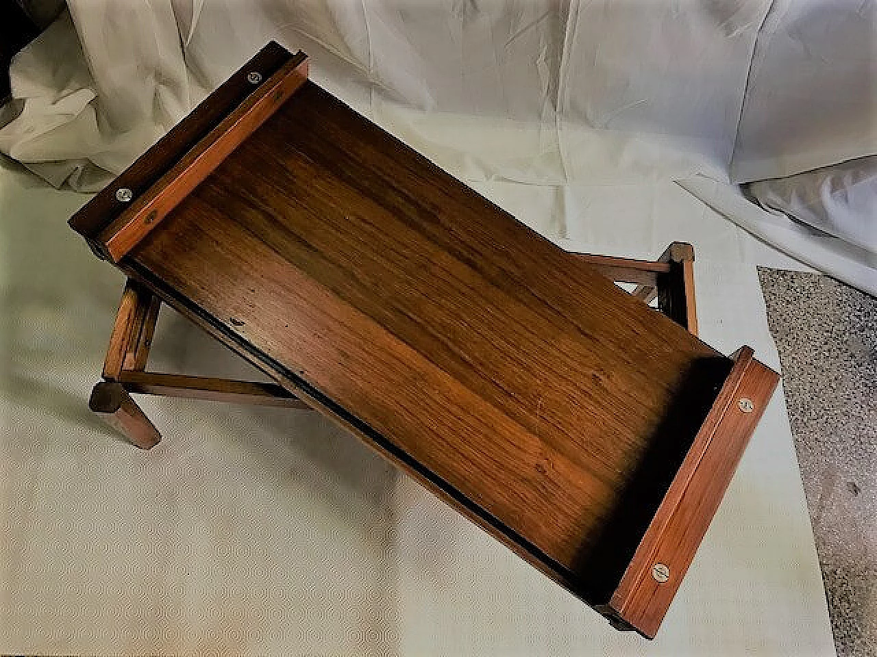 Tavolino con piano rimovibile in teak, anni '60 1274311