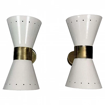 Pair of wall sconces  in brass and painted metal in the style of Diabolo by Stilnovo, 60s