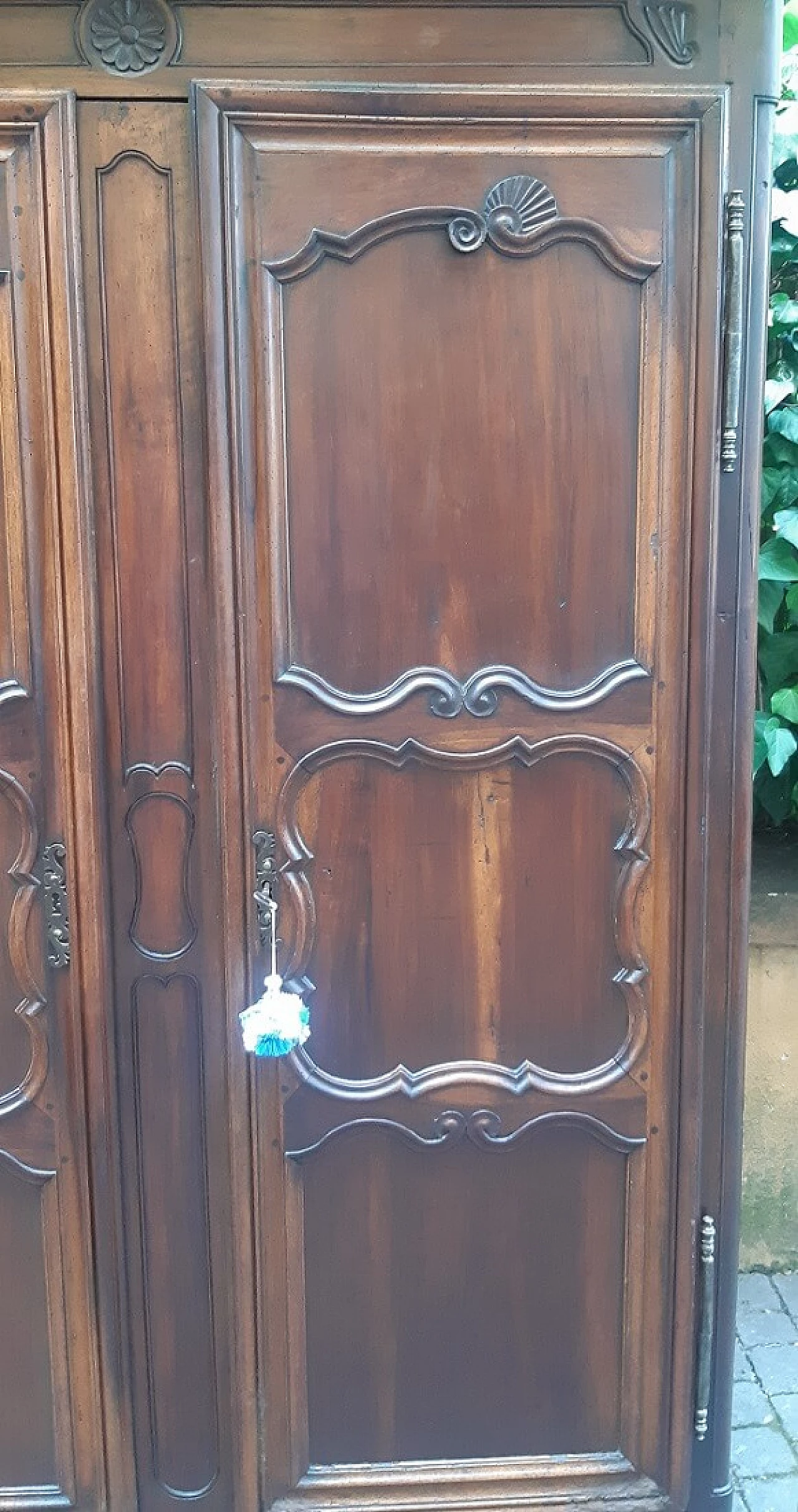 Provençal walnut wardrobe, 18th century 1274862