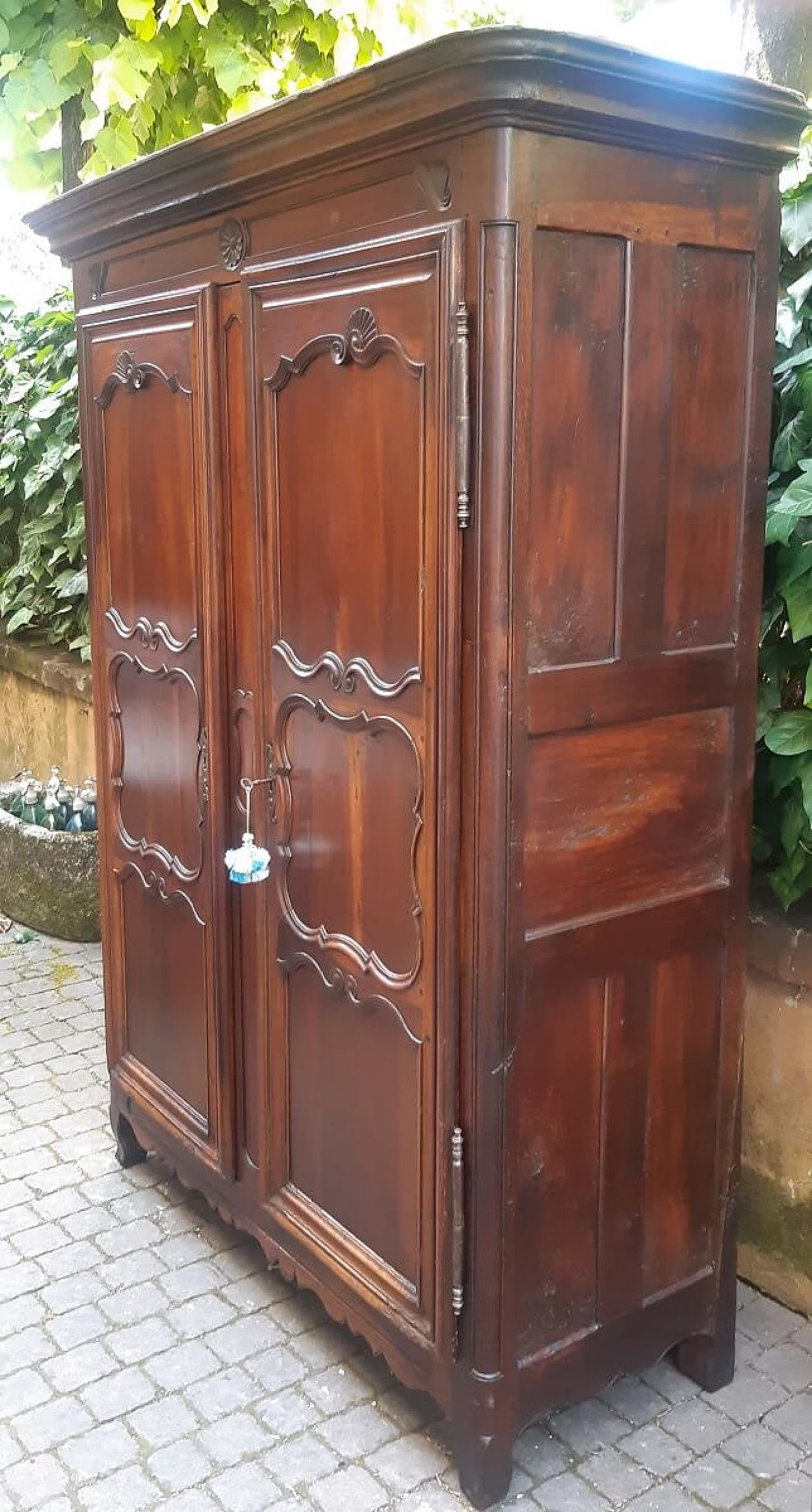 Provençal walnut wardrobe, 18th century 1274864