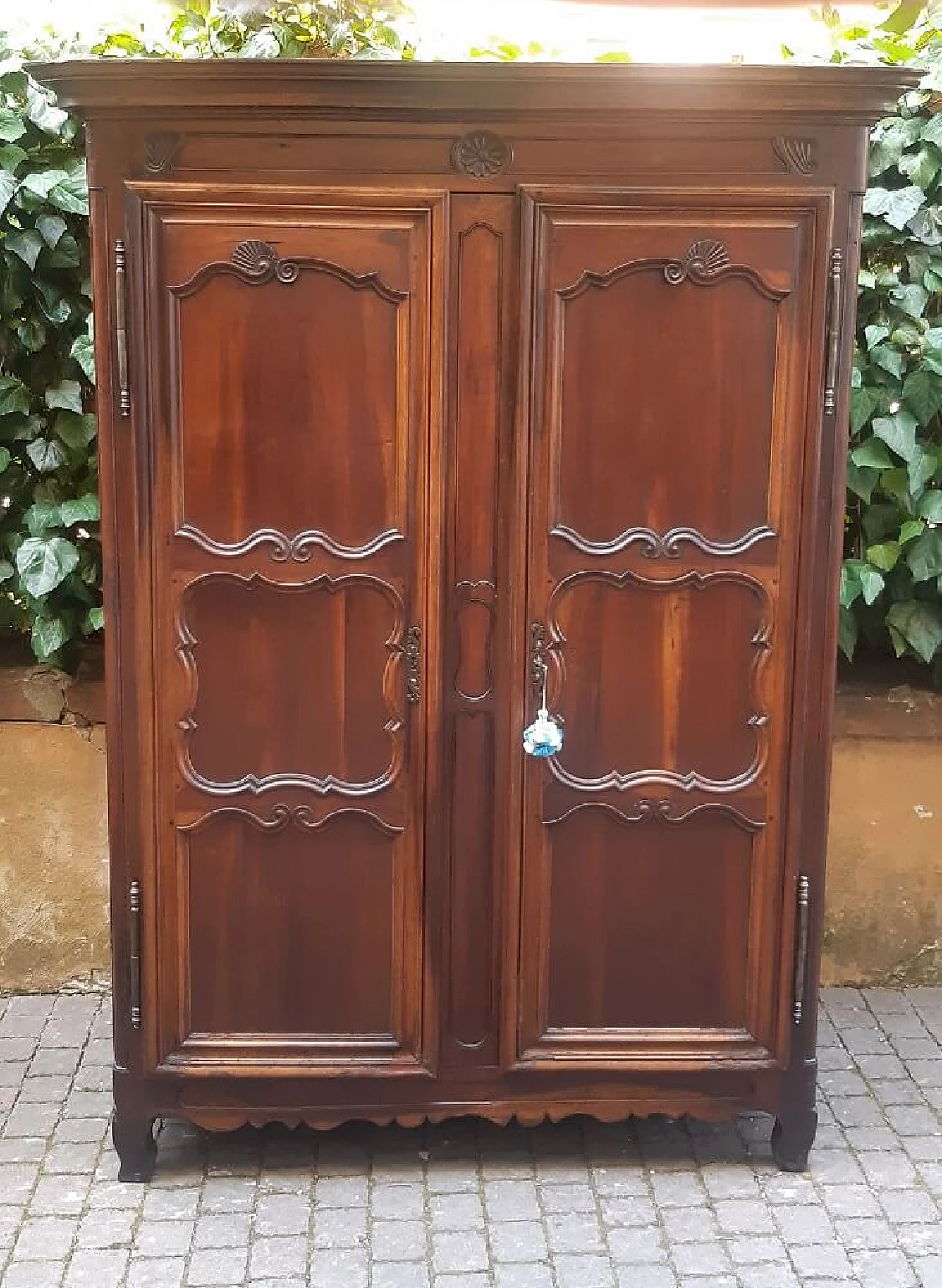 Provençal walnut wardrobe, 18th century 1274865