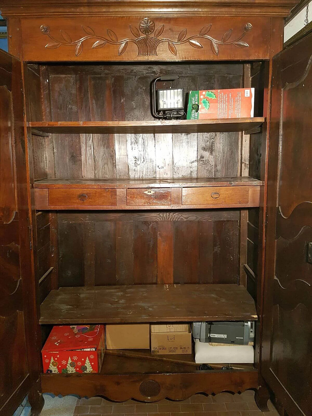 Provencal closet in walnut, 18th century 1274886