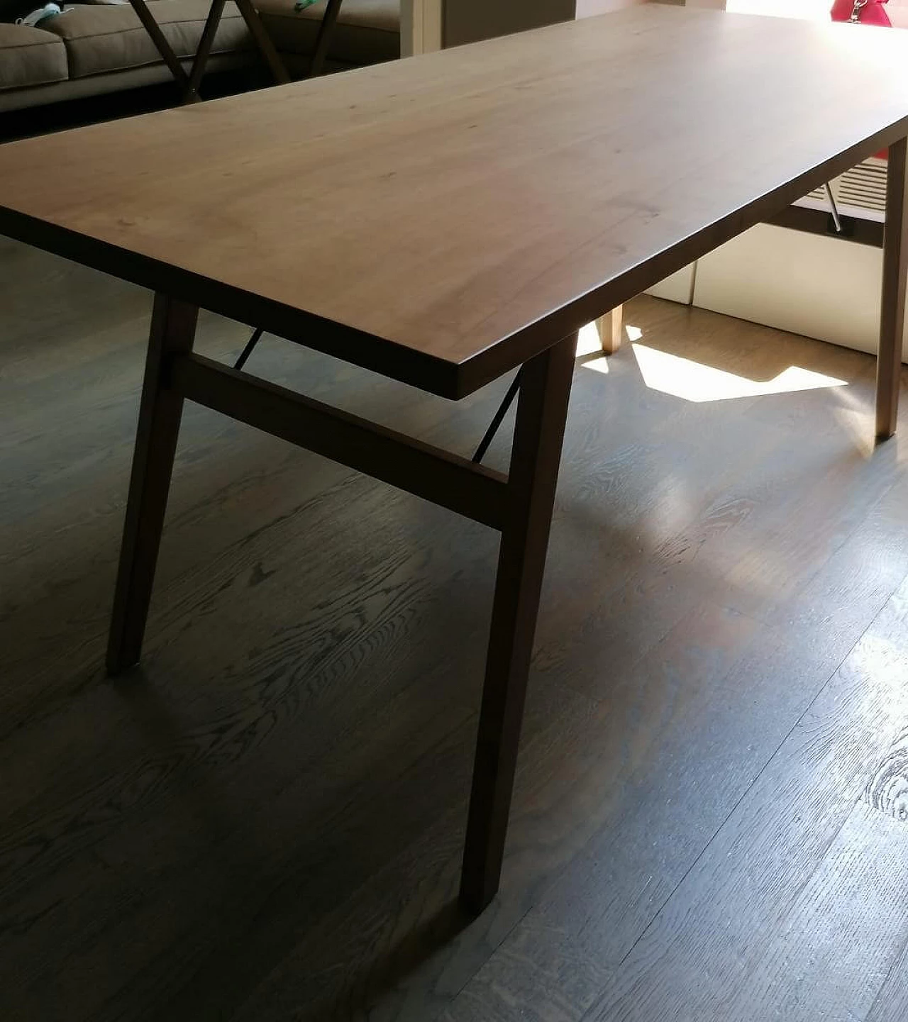 Tavolo in noce tanganica di Falegnameria F.lli Di Martino 1275429