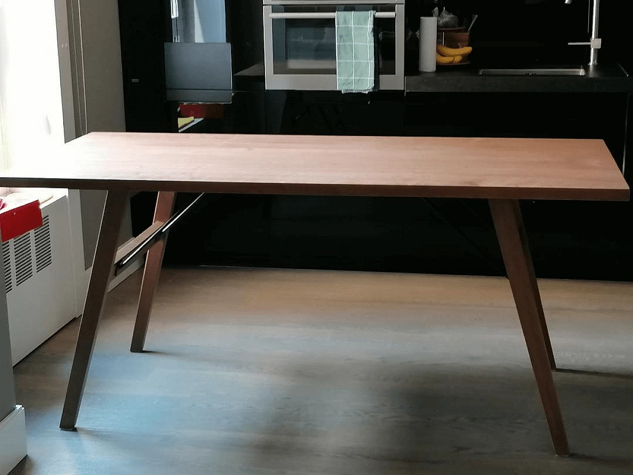 Tavolo in noce tanganica di Falegnameria F.lli Di Martino 1275430