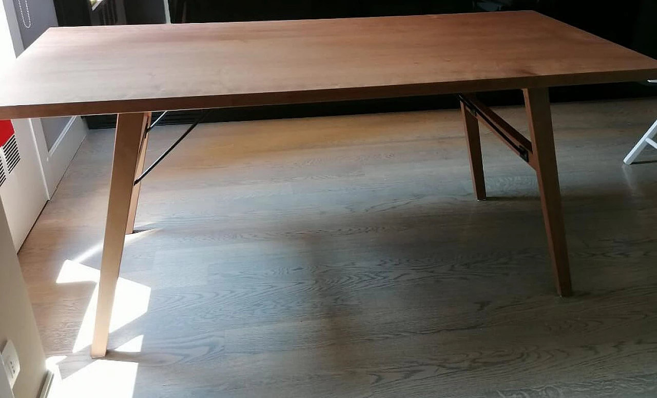 Tavolo in noce tanganica di Falegnameria F.lli Di Martino 1275431