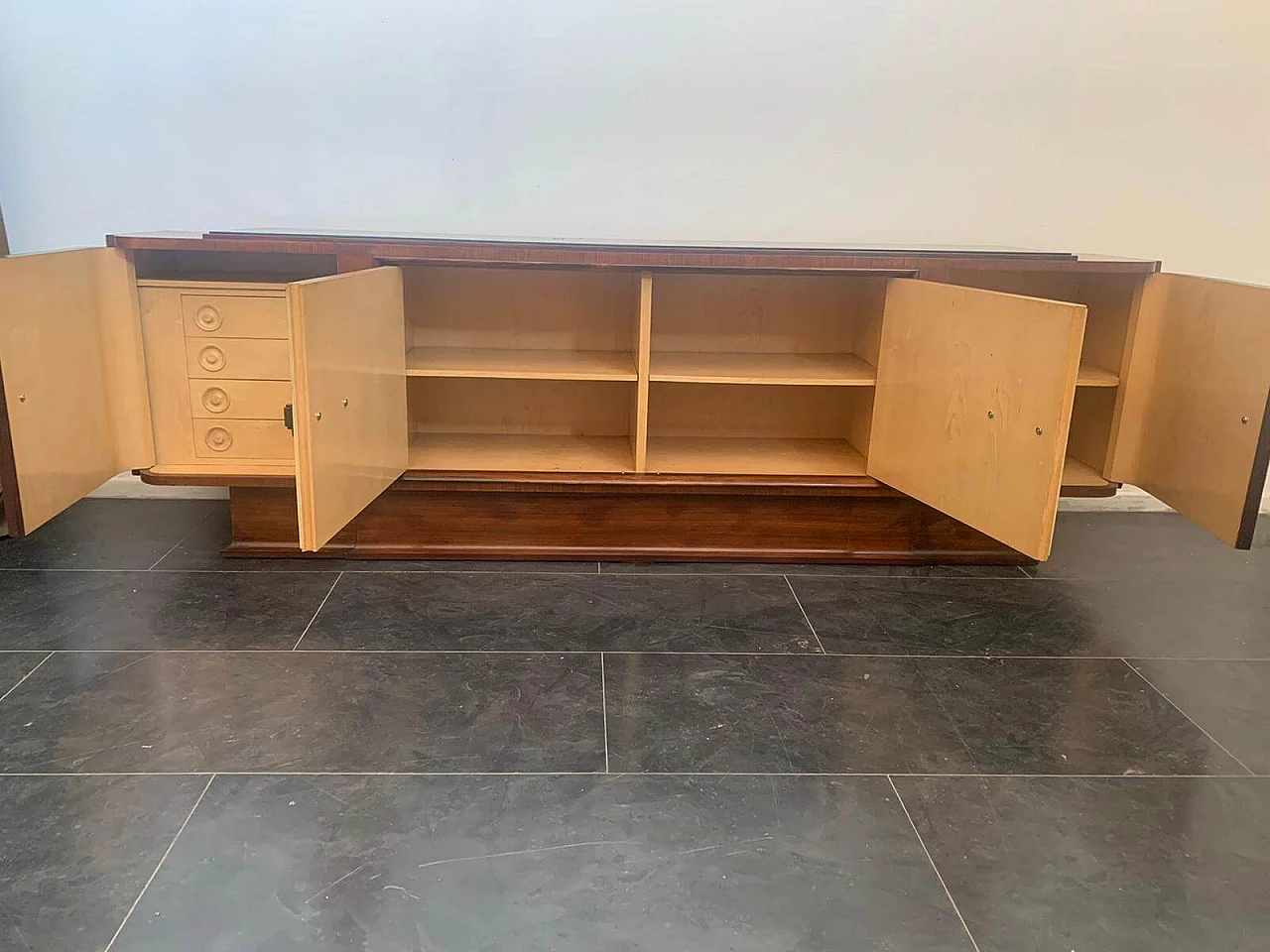 Credenza con specchio Art Deco in palissandro e pergamena con piano in vetro nero, anni '30 1275573