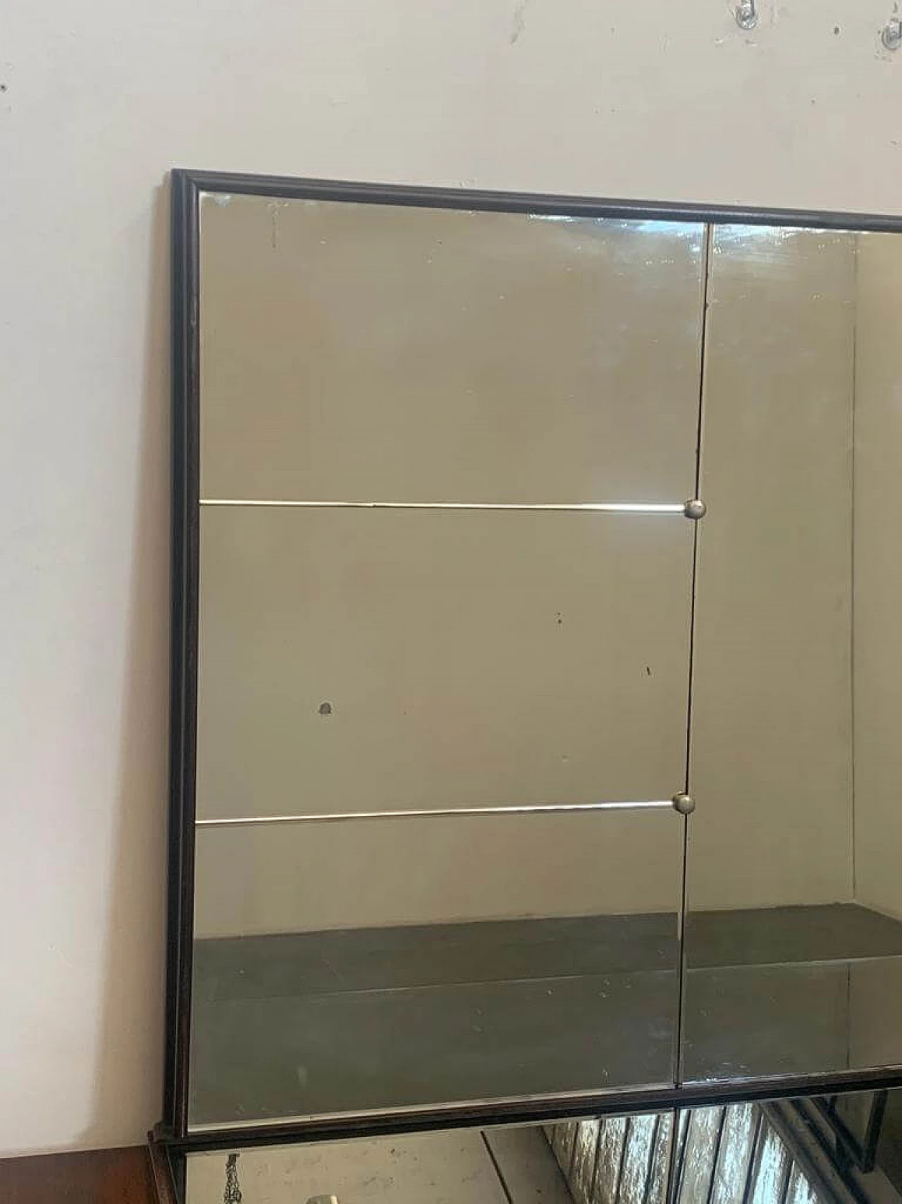 Credenza con specchio Art Deco in palissandro e pergamena con piano in vetro nero, anni '30 1275576