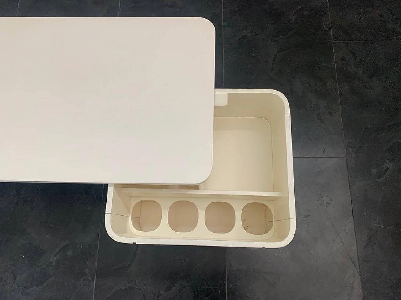 Tavolino multifunzionale laccato bianco, anni '70 1276054