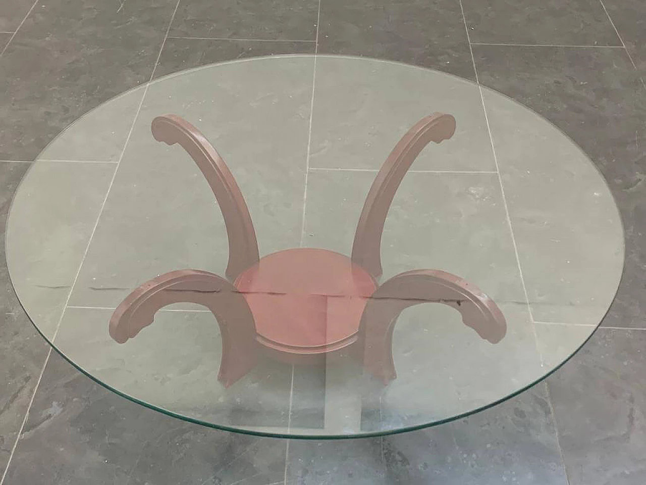 Mahogany circular coffee table with crystal, 70s 1276075
