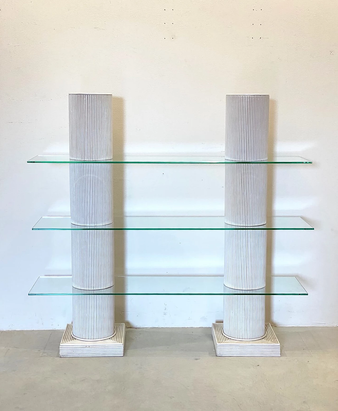 Bookcase in lacquered bamboo and glass, 1970s 1276116