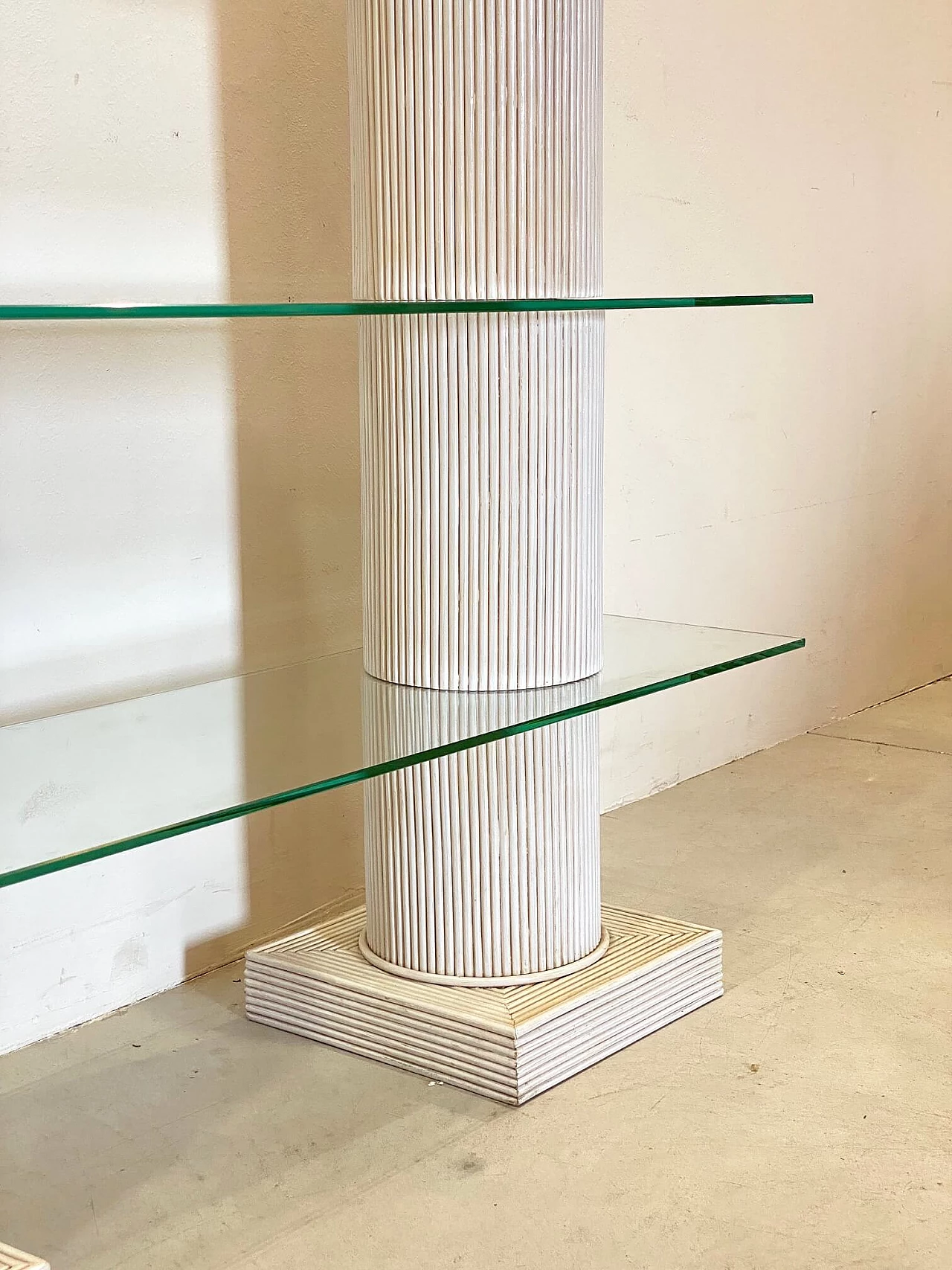 Bookcase in lacquered bamboo and glass, 1970s 1276119