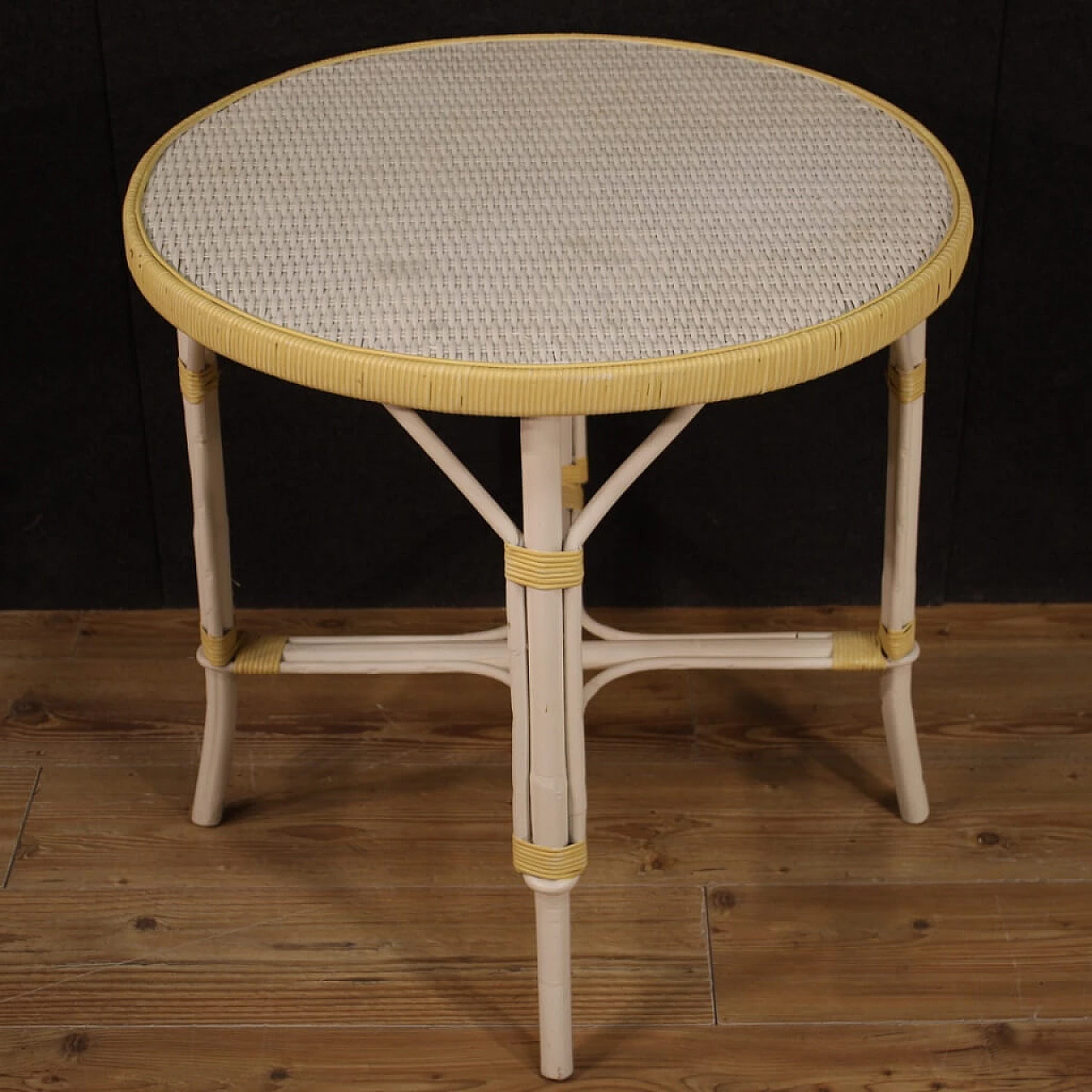 Round wicker coffee table, 60s 1276582