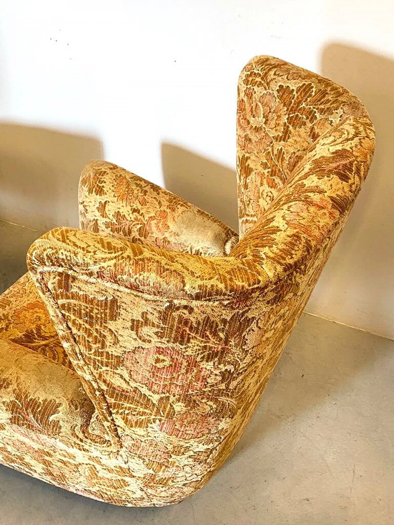 Pair of armchairs with floral fabric, 60s 1277090