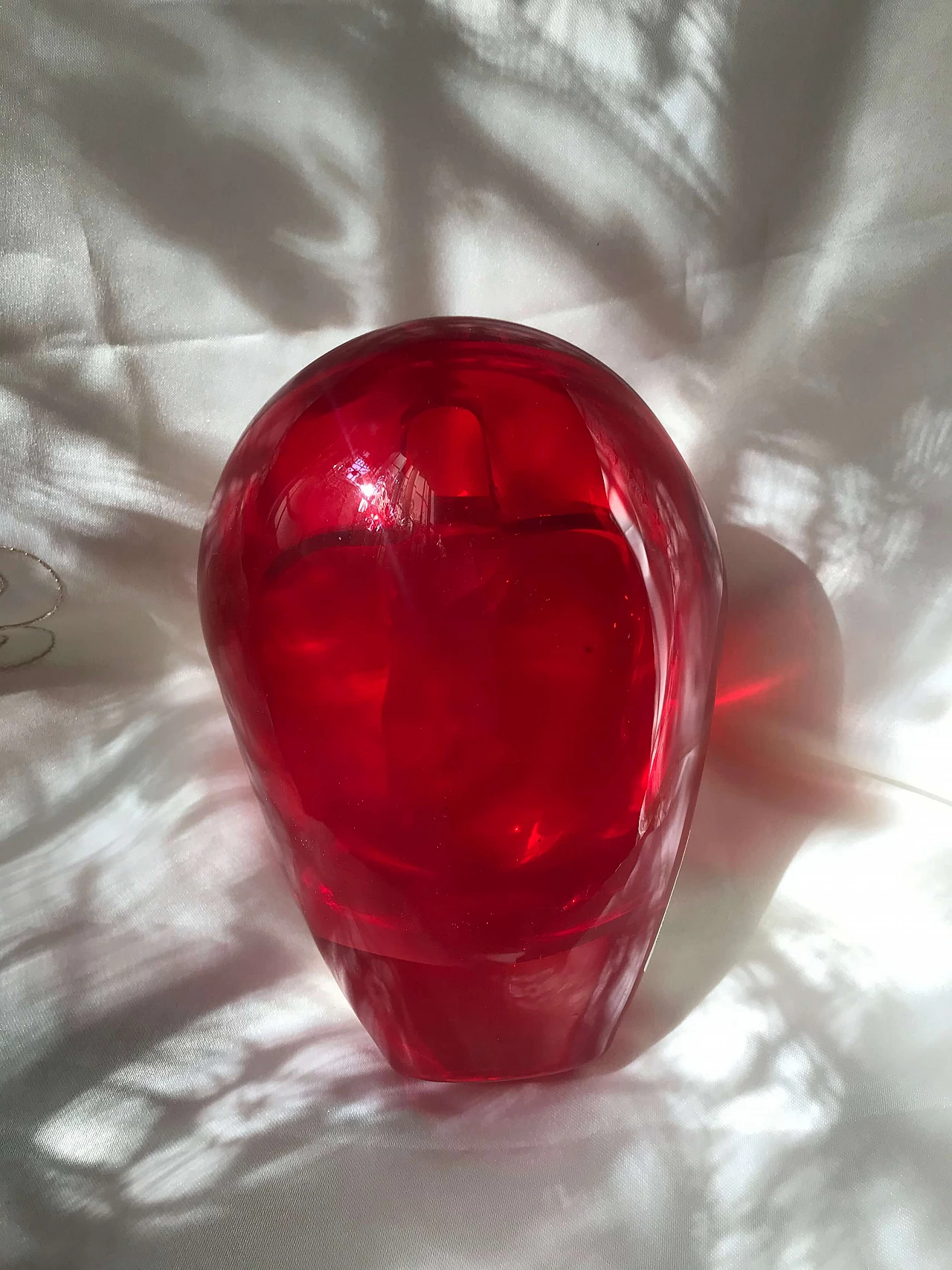 Vaso in vetro sommerso di Murano a forma di cuore, anni '80 1277652