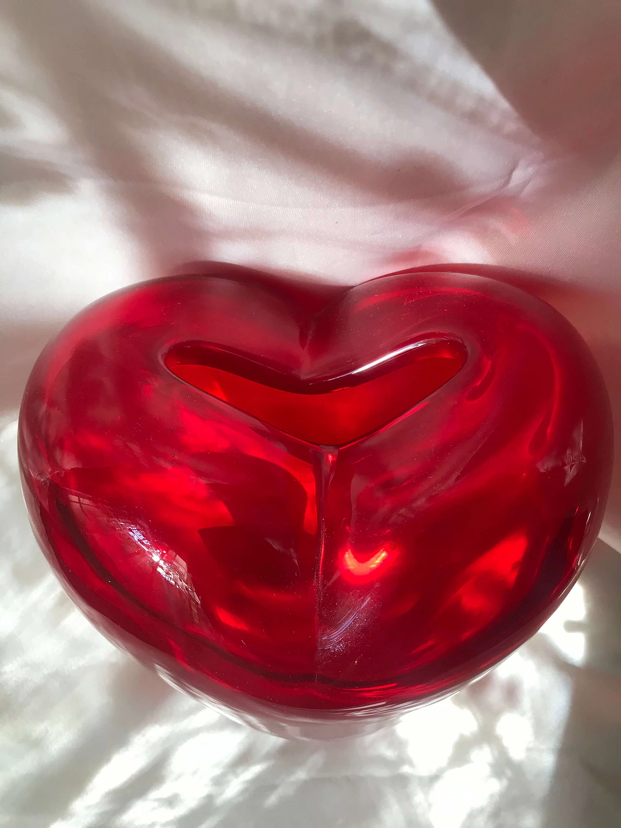 Vaso in vetro sommerso di Murano a forma di cuore, anni '80 1277654