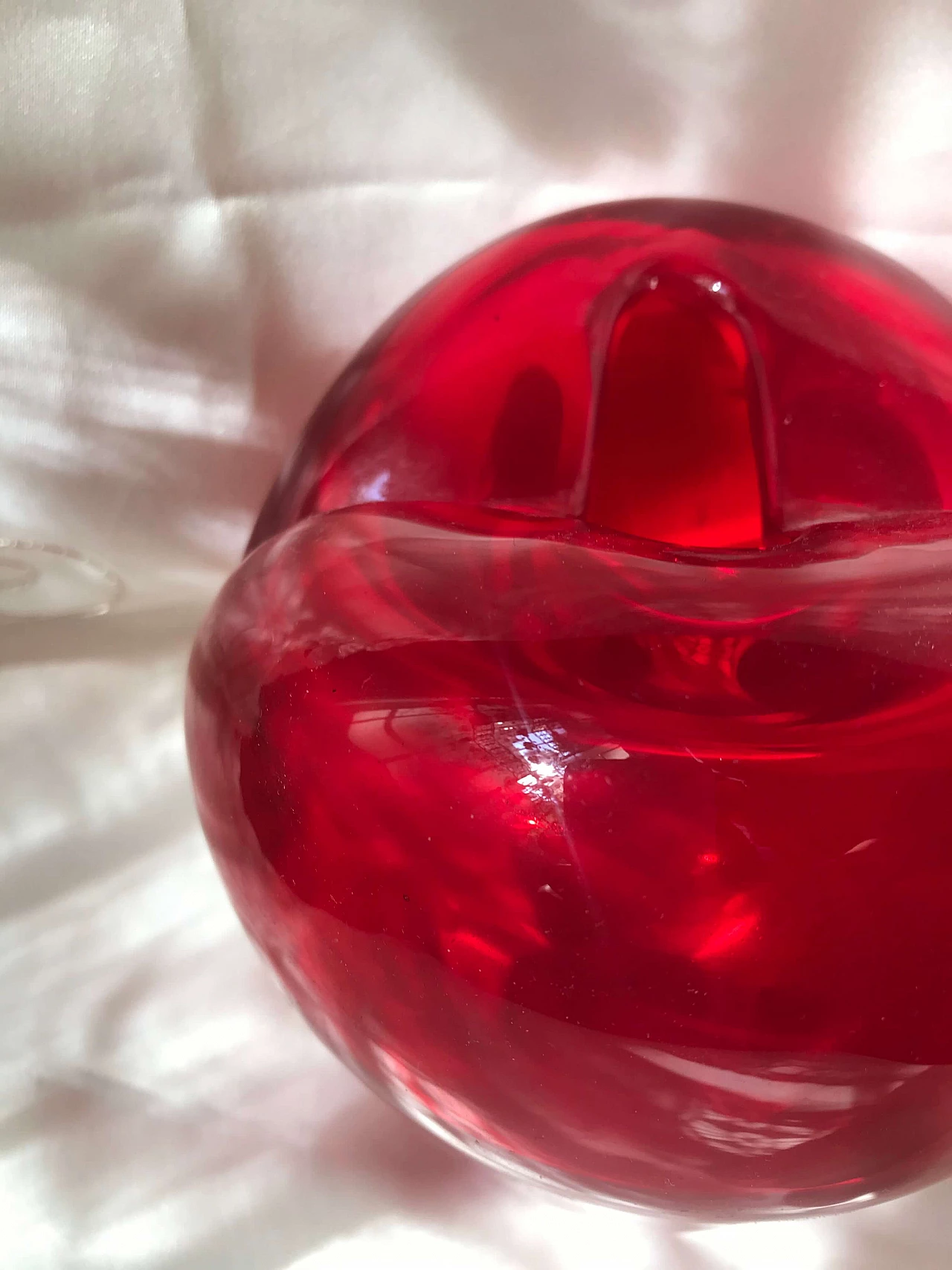 Heart-shaped Murano sommerso glass vase, 80s 1277655