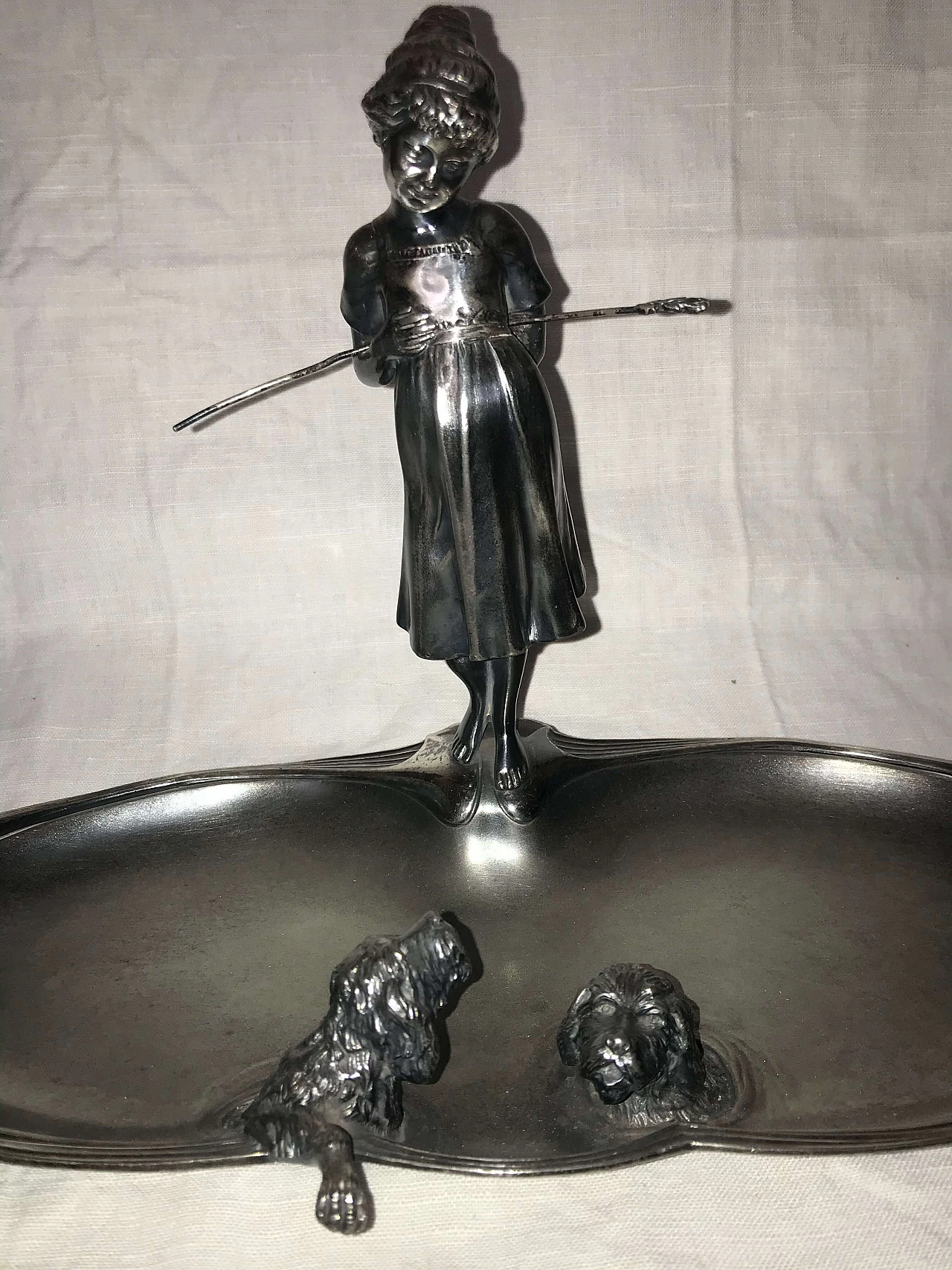 Tidy tray with girl and bathing dogs, late 19th century 1277656