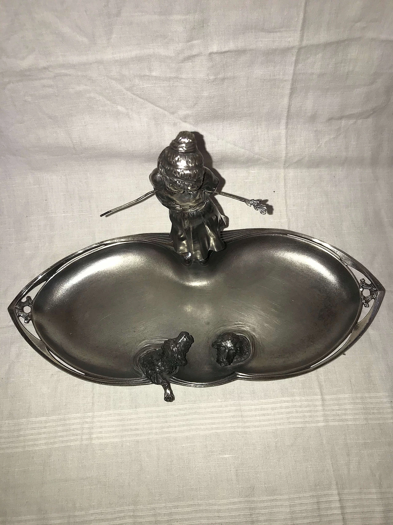 Tidy tray with girl and bathing dogs, late 19th century 1277657