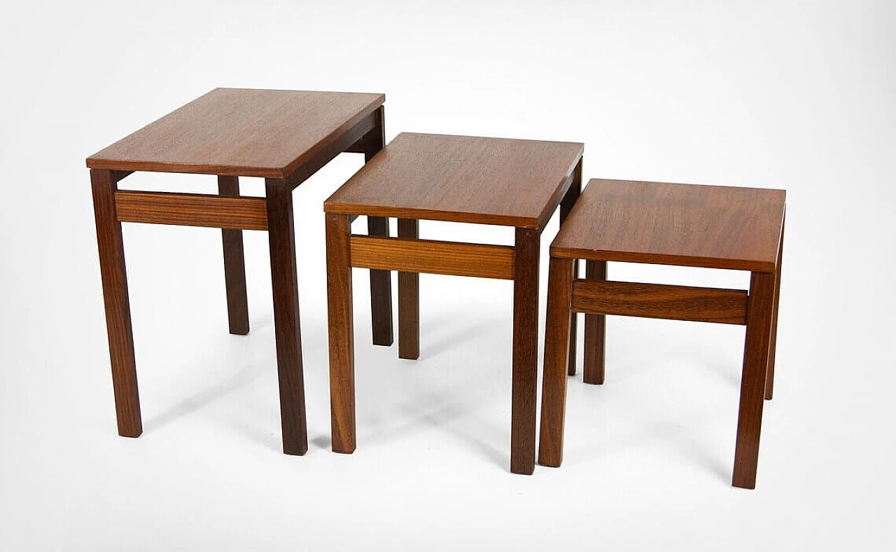 3 Stackable coffee tables in rosewood, 60s 1278025