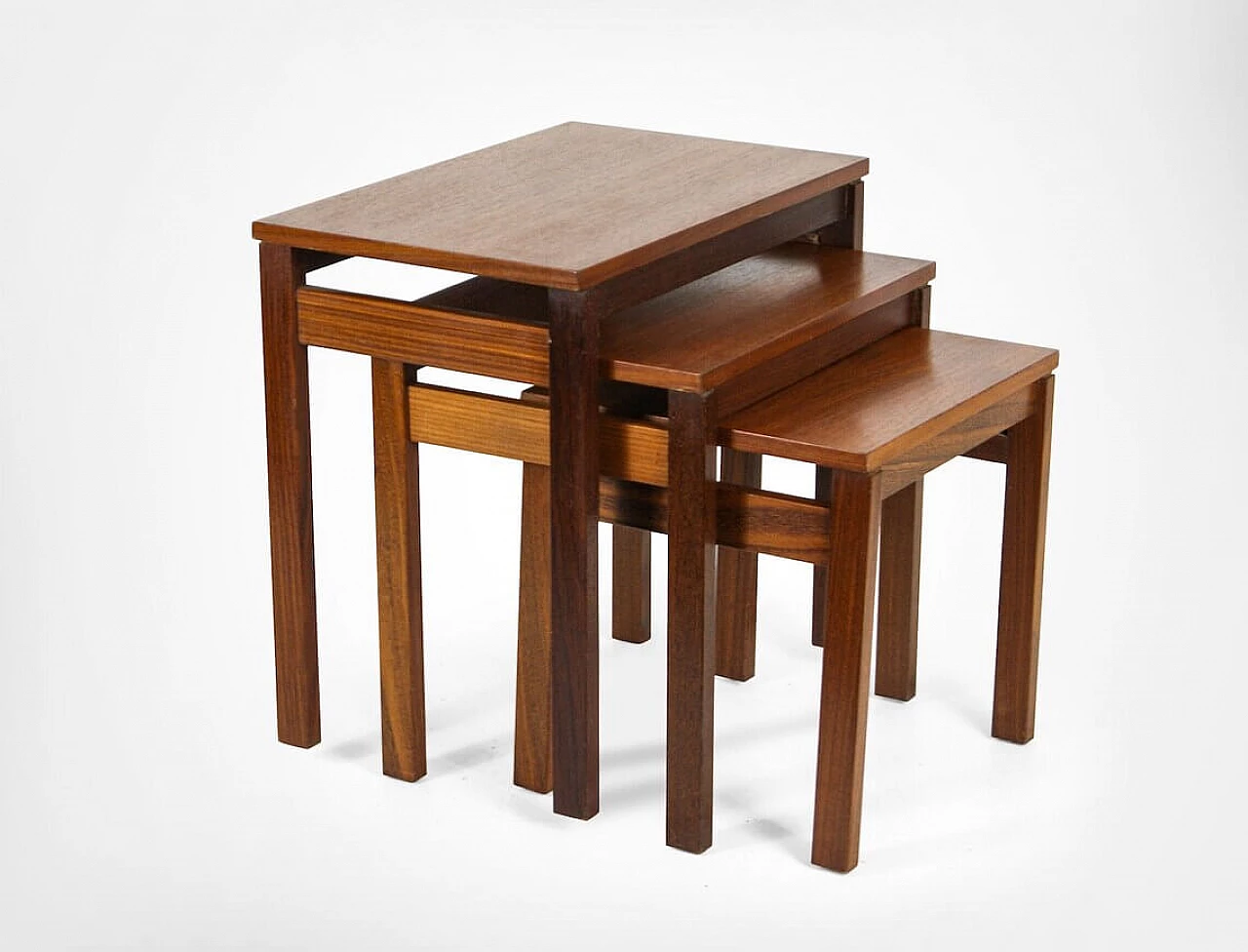 3 Stackable coffee tables in rosewood, 60s 1278026