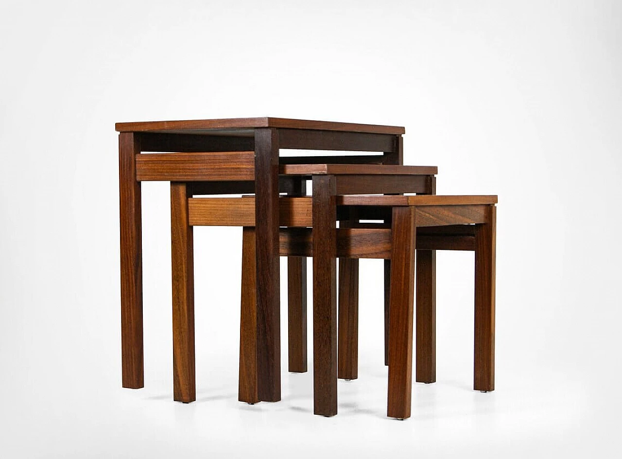 3 Stackable coffee tables in rosewood, 60s 1278029