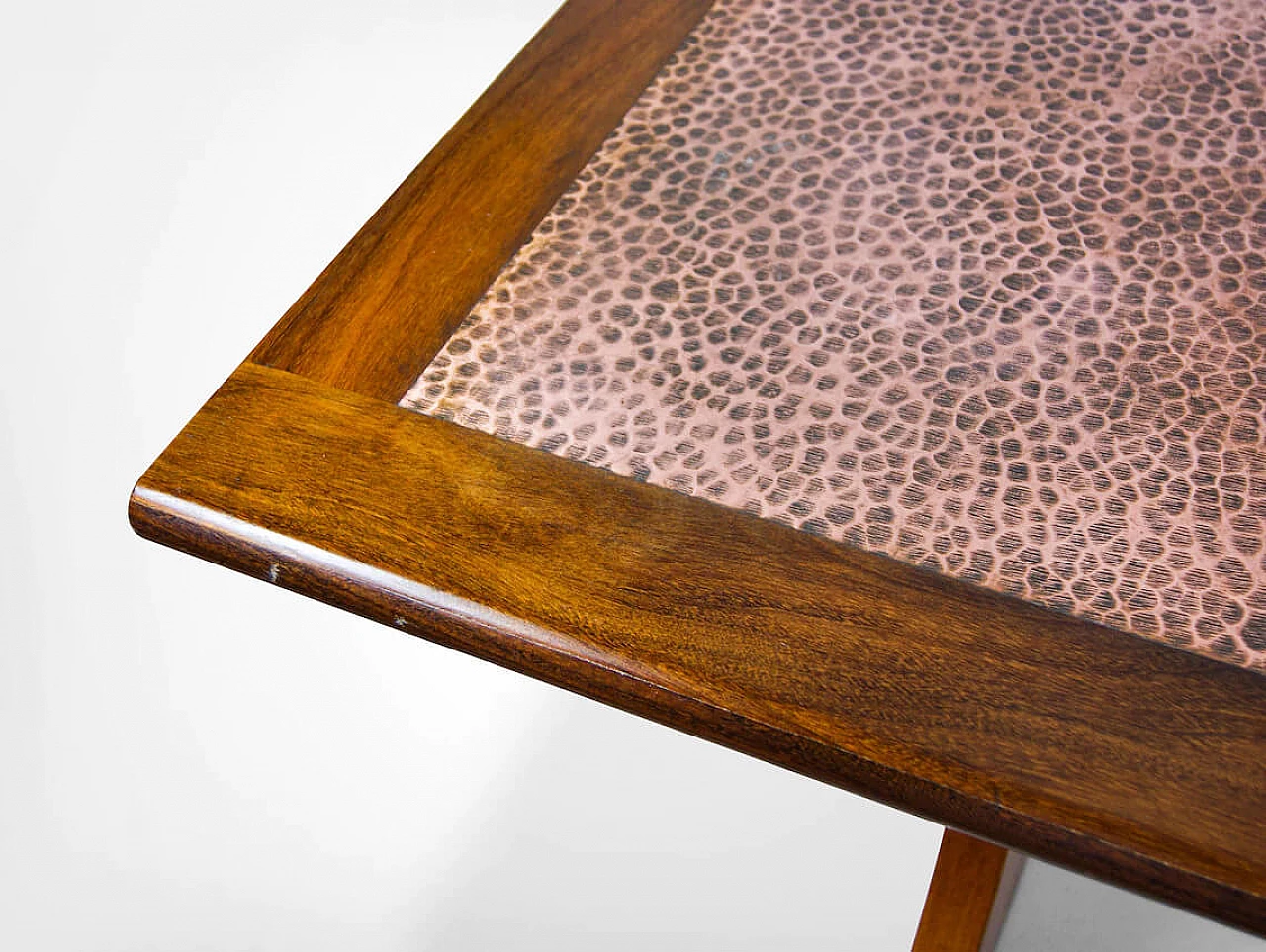 Coffee table in solid teak with hammered copper top by G Plan, 70s 1278382