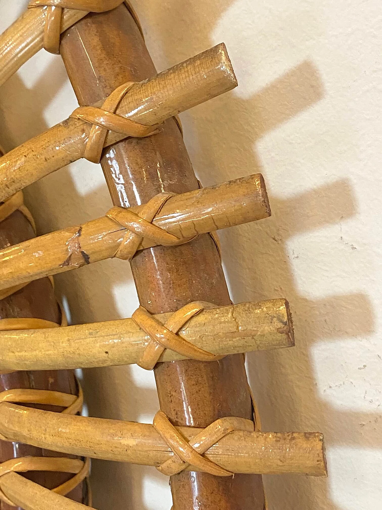 Specchio rotondo in bambù, anni '70 1278918