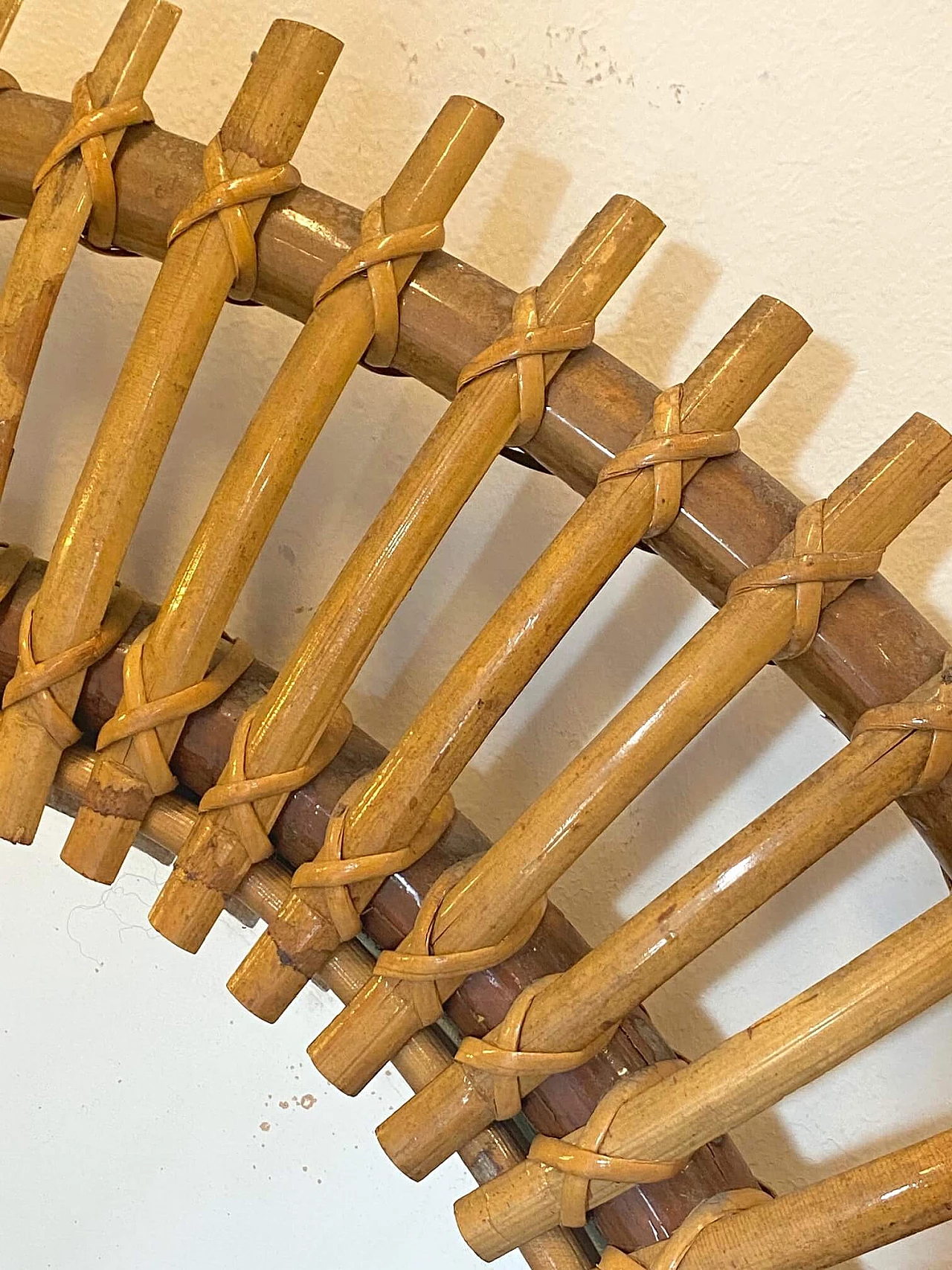 Specchio rotondo in bambù, anni '70 1278931