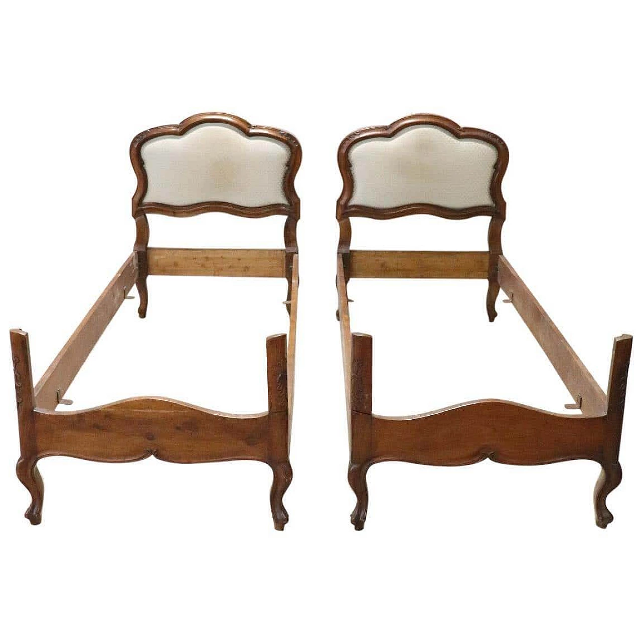 Pair of walnut beds in Genoese Baroque style, early 20th century 1279234