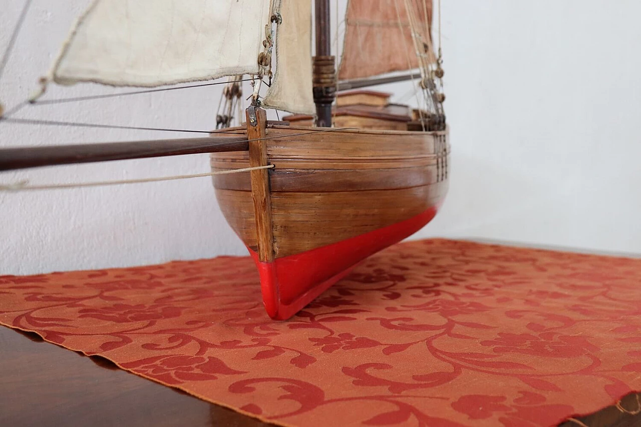 Modellino di una grande barca a vela in legno, anni '30 1279282