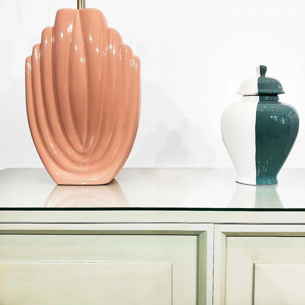 Salmon pink ceramic table lamp, 80s 1279561