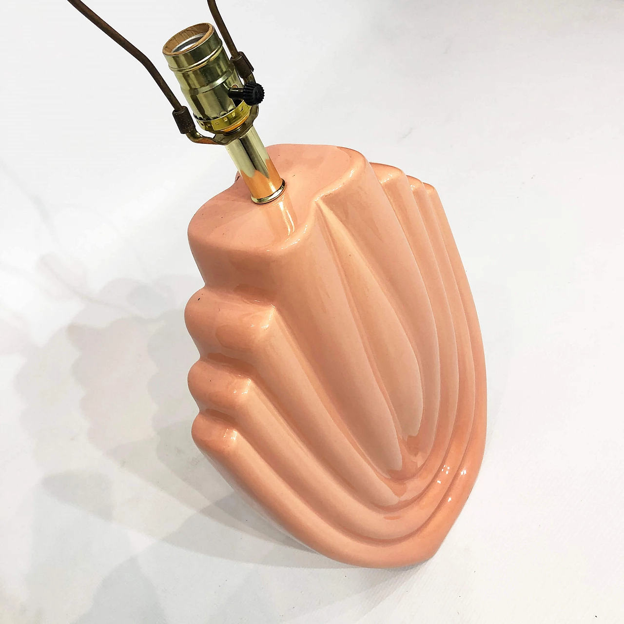 Lampada da tavolo in ceramica rosa salmone, anni '80 1279571