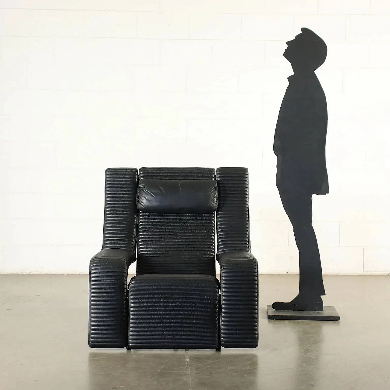 Poltrona Kilkis in metallo laccato e pelle di Tittina Ammannati & Gianpiero Vitteli per Brunati, anni '80 1279992