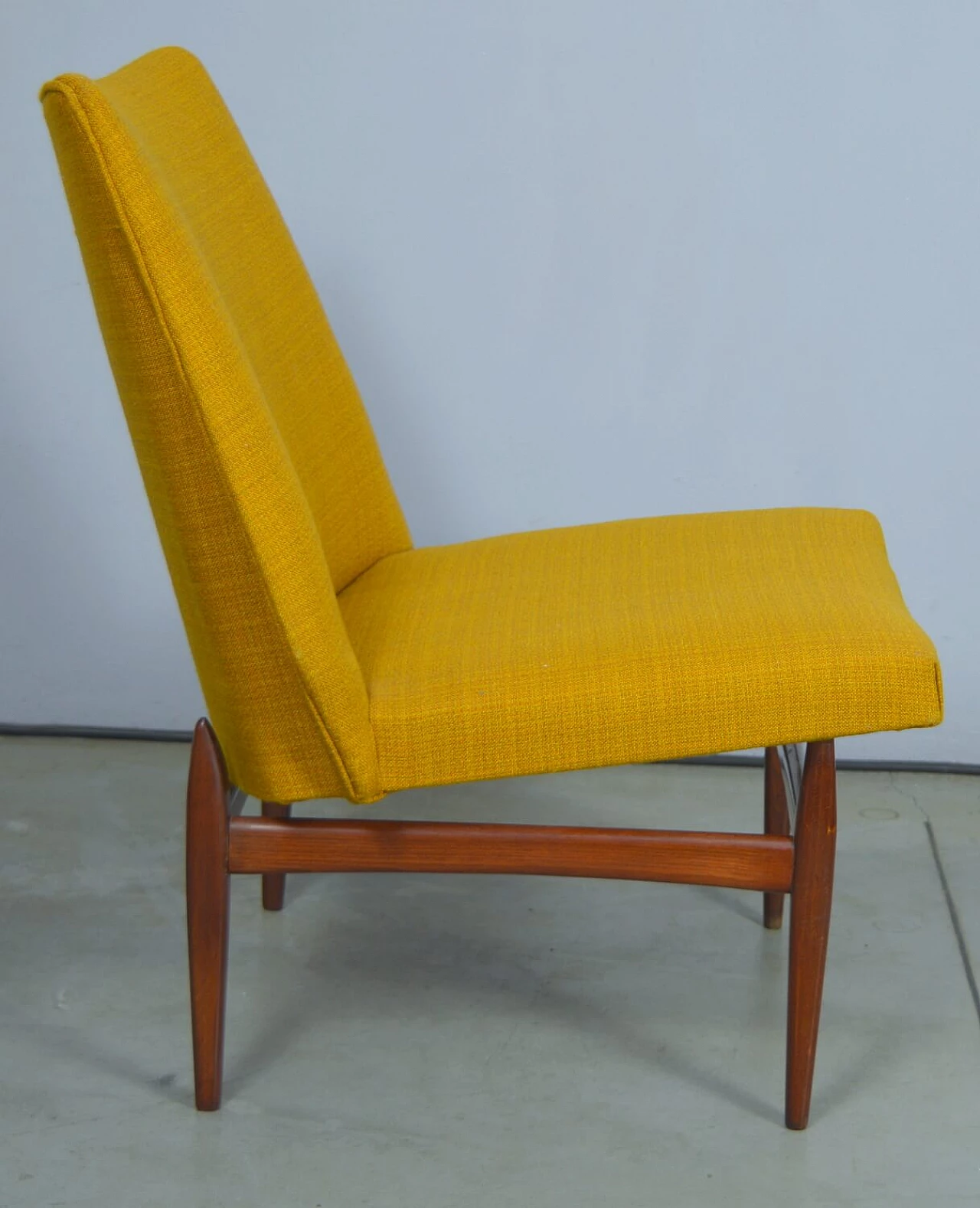 Pair of yellow armchairs by La Permanente Mobili Cantù, 1950s 1280764