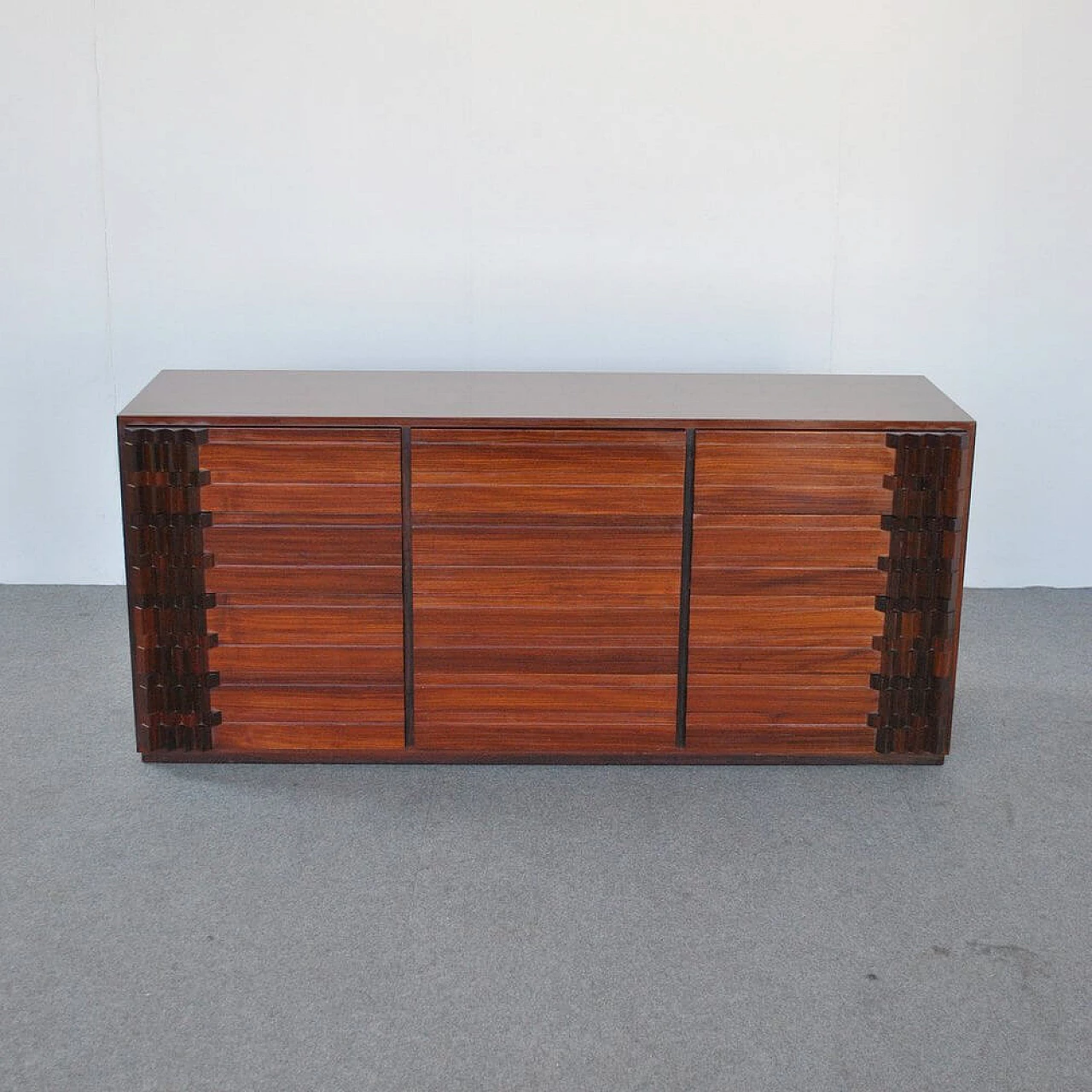 Diamante chest of drawers in walnut by Luciano Frigerio, 70s 1281165