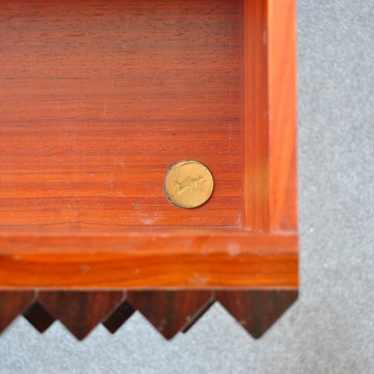 Cassettiera Diamante in noce di Luciano Frigerio, anni '70 1281176