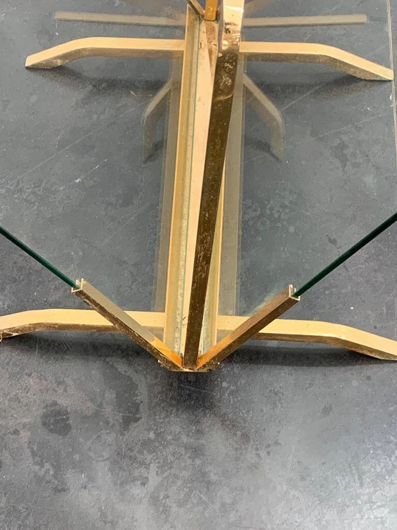 Brass and glass magazine rack, 1960s 1282574