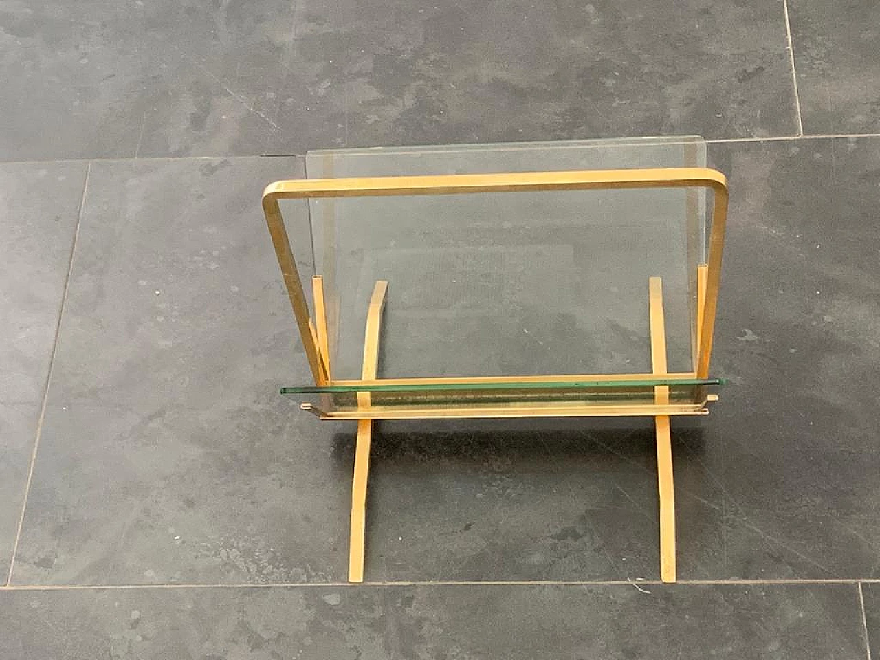 Brass and glass magazine rack, 1960s 1282577