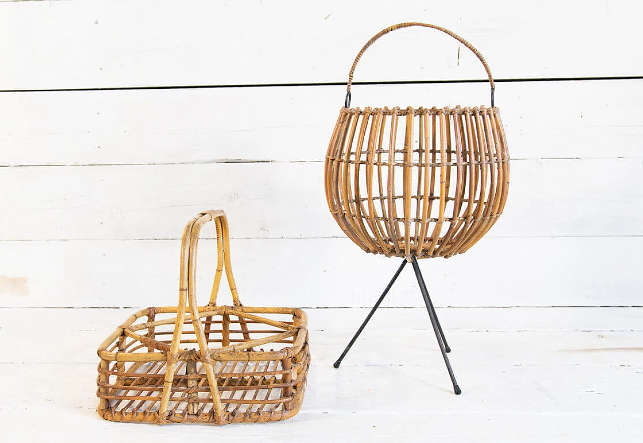 Basket sewn in wicker with feet, 50s 1283653