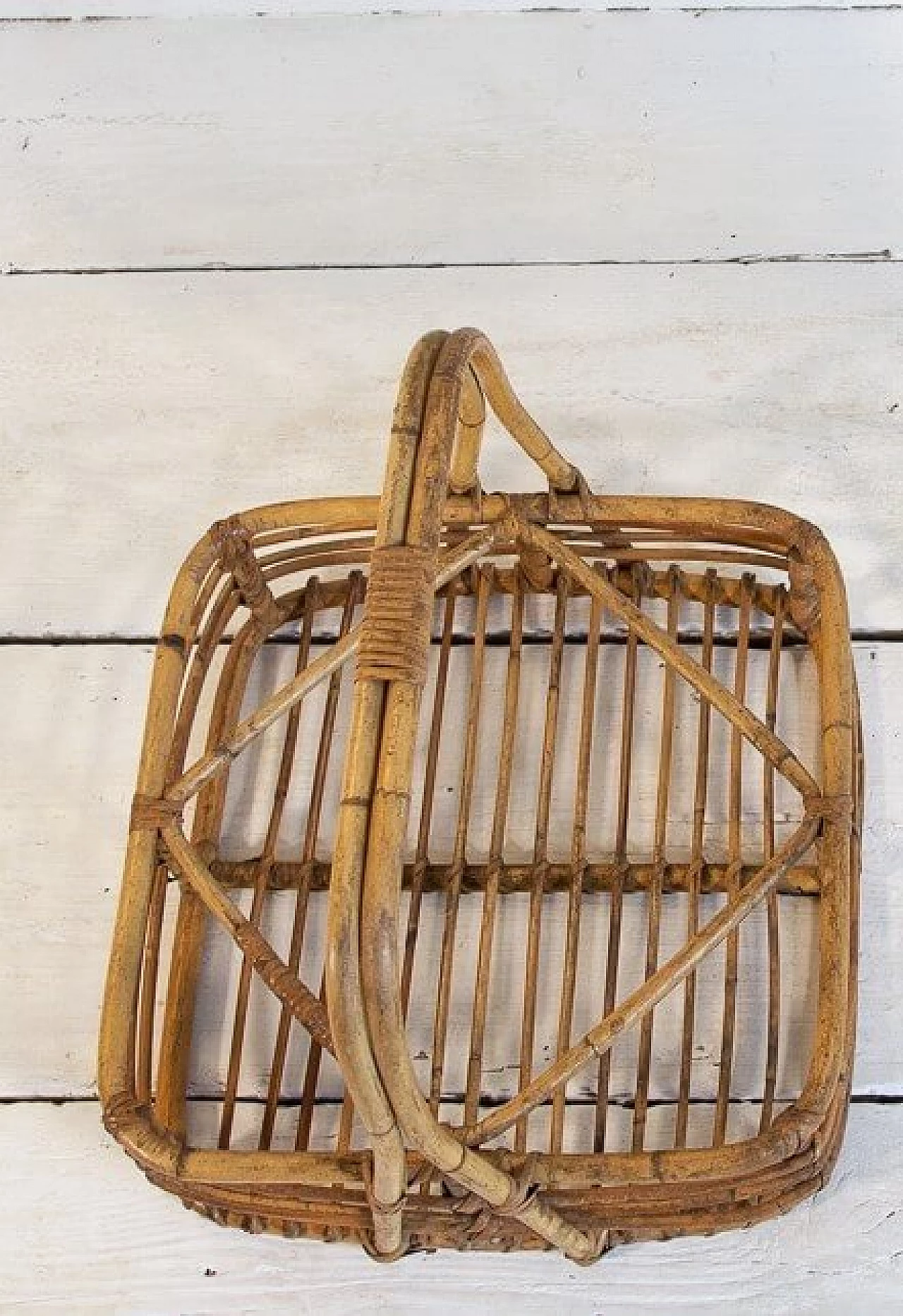 Wicker basket magazine rack, 50s 1283675