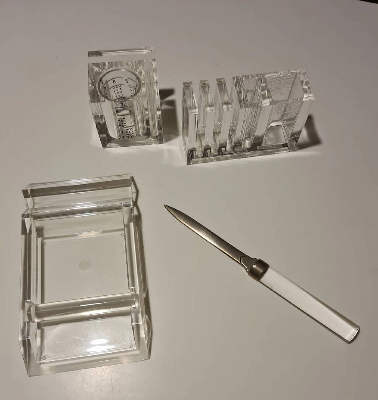 Organizer scrivania lucite Space Age Guzzini, Manlio Ciocca  anni '70 1283962