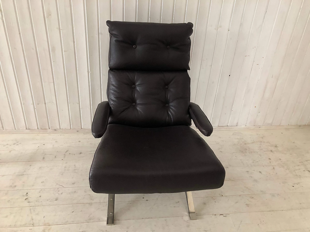 Black leather and steel tilting armchair, early 2000s 1284073