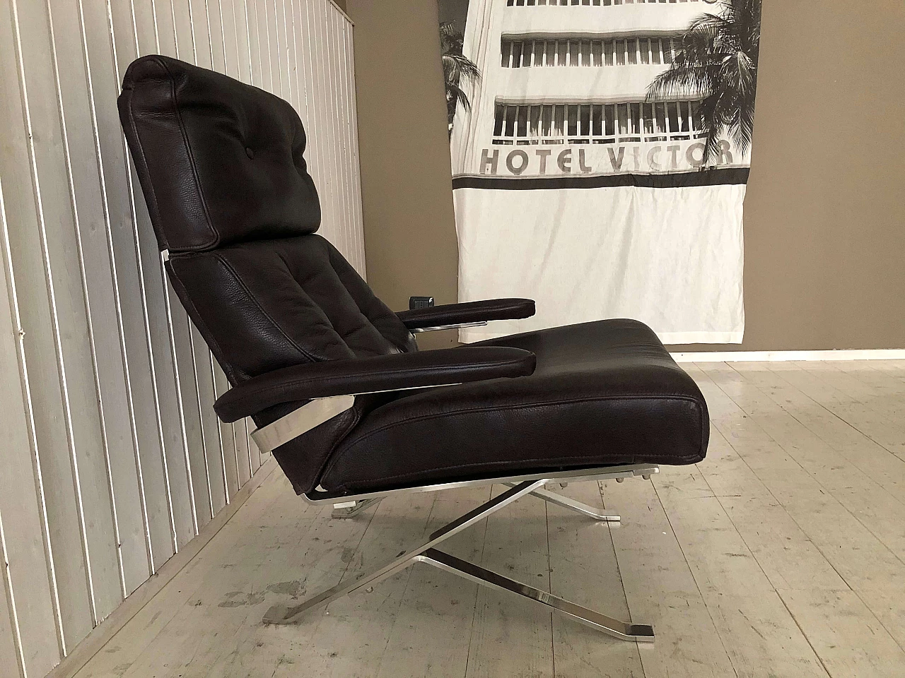 Black leather and steel tilting armchair, early 2000s 1284075