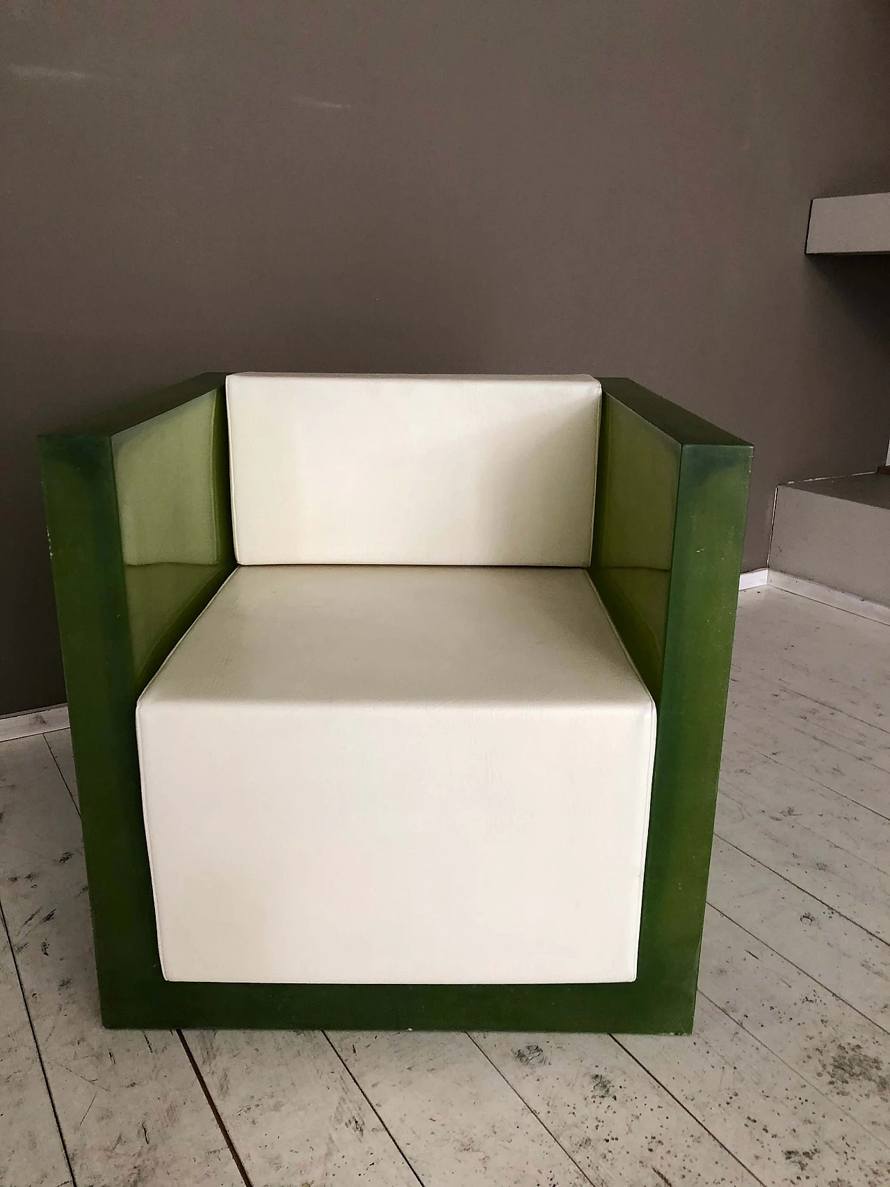 Outdoor low lounge chair in green resin, early 2000s 1290106