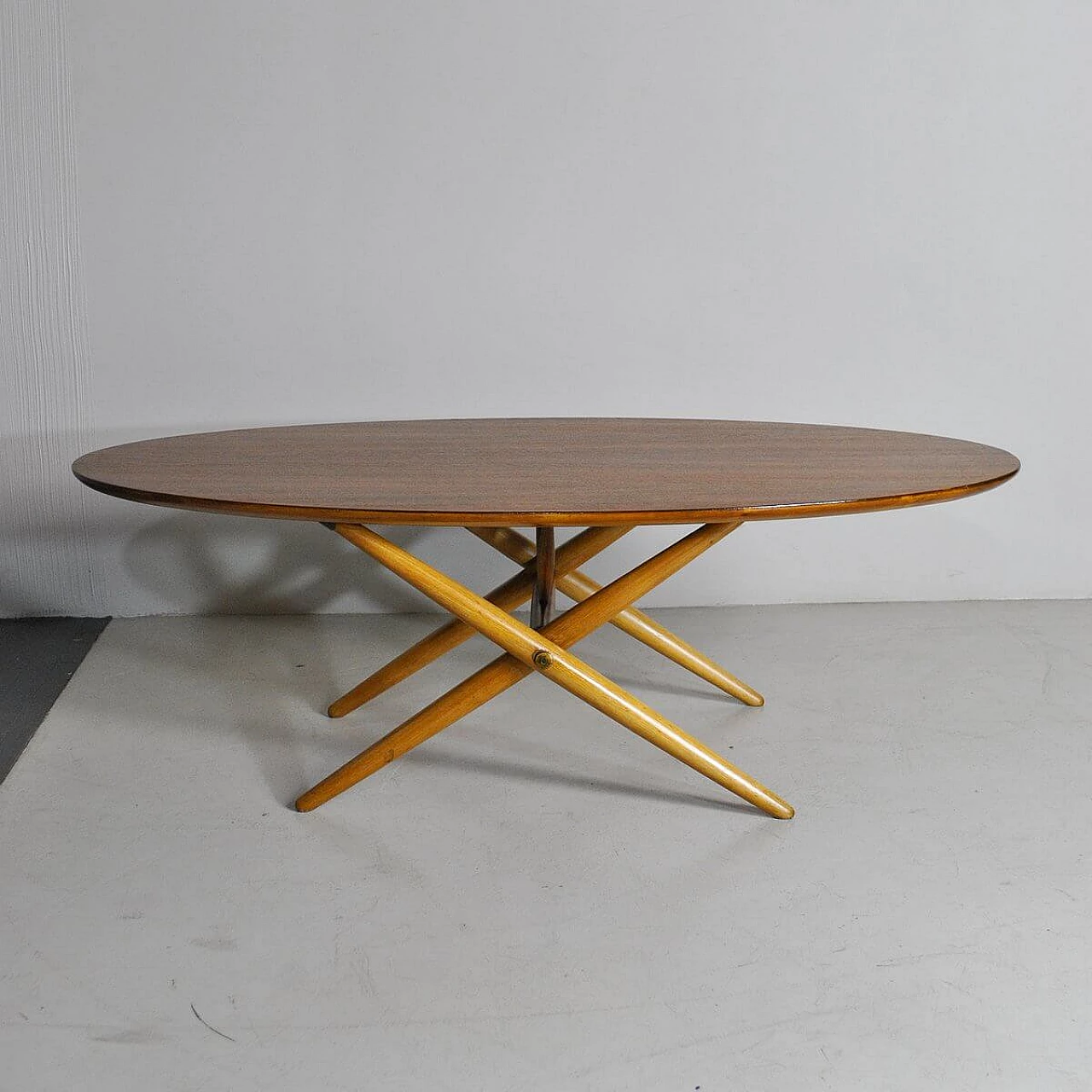Ovalette coffee table in walnut by Ilmari Tapiovaara for Artek, 50s 1302880