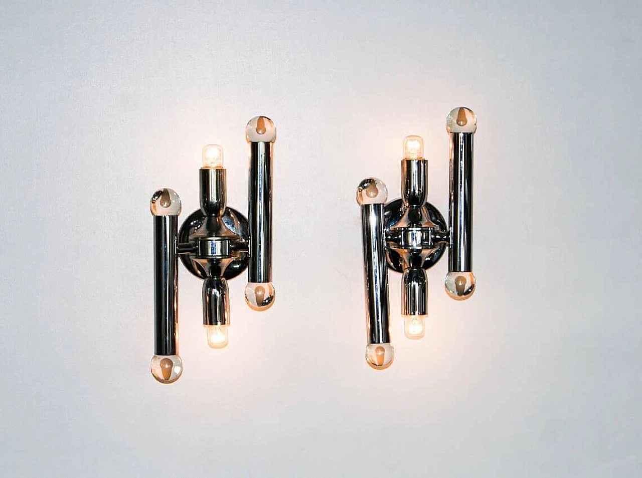 Pair of wall sconces in chromed steel and glass by Gaetano Sciolari, 60s 1302922