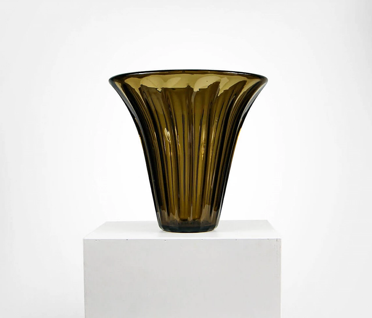 Vase in amber crystal by Daum Nancy France, 30s 1302929